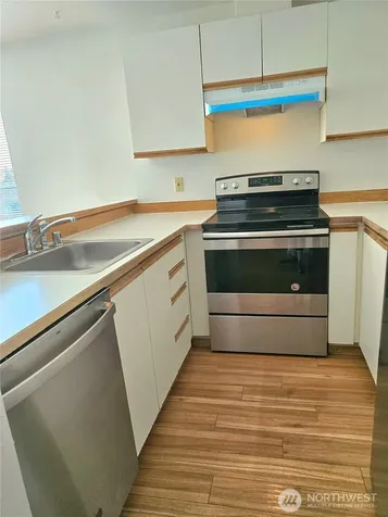 3022 SW Bradford Street Seattle WA 98126