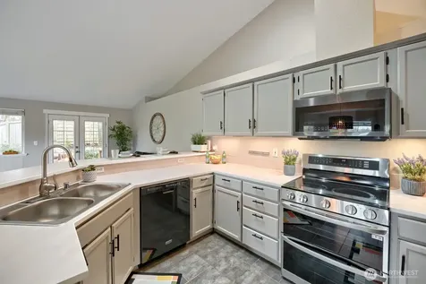 25920 202nd Avenue SE Covington WA 98042