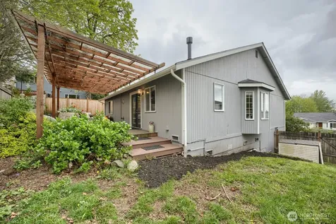 25920 202nd Avenue SE Covington WA 98042