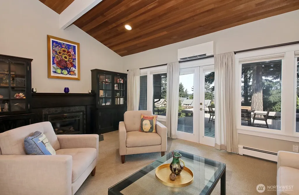 1093 Village Loop Langley WA 98260