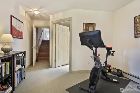 1093 Village Loop Langley WA 98260