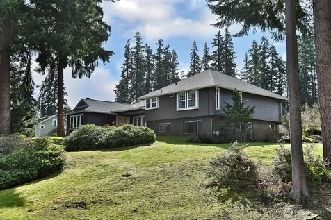 1093 Village Loop Langley WA 98260