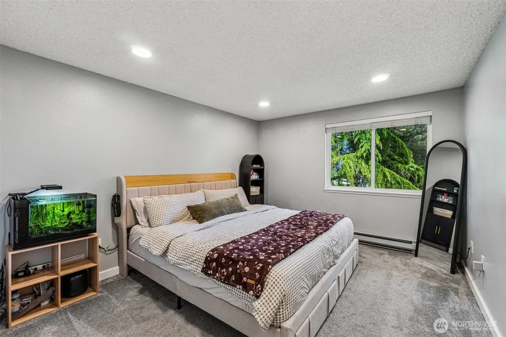 921 130th Street SW Everett WA 98204