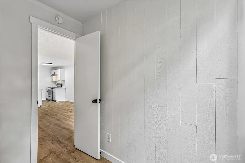 6817 137th Place NE Redmond WA 98052