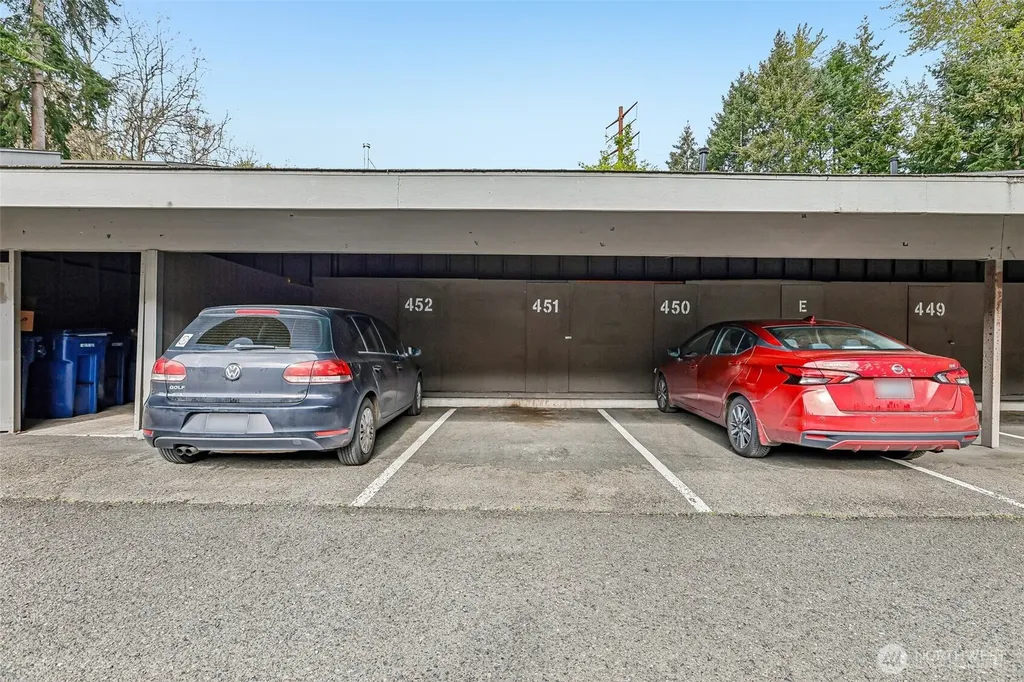 6817 137th Place NE Redmond WA 98052