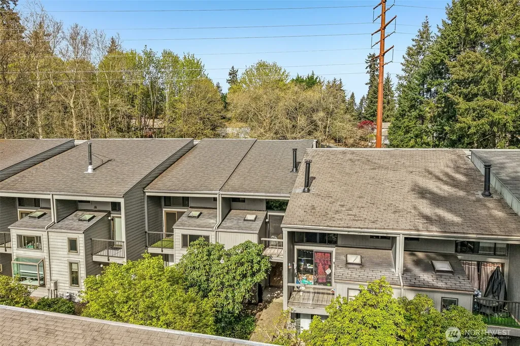 6817 137th Place NE Redmond WA 98052