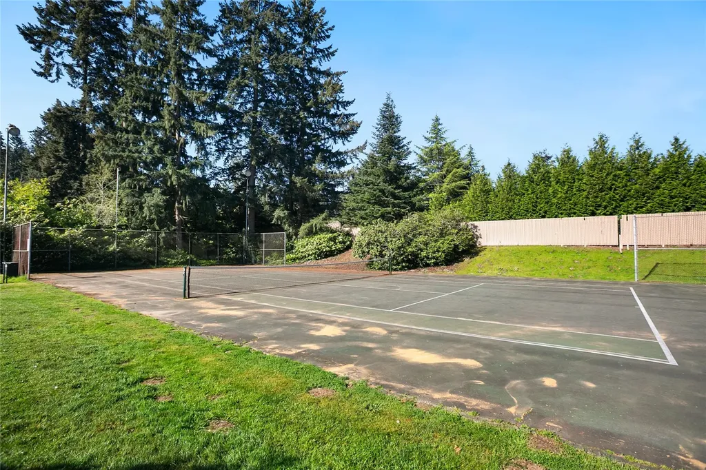 6817 137th Place NE Redmond WA 98052