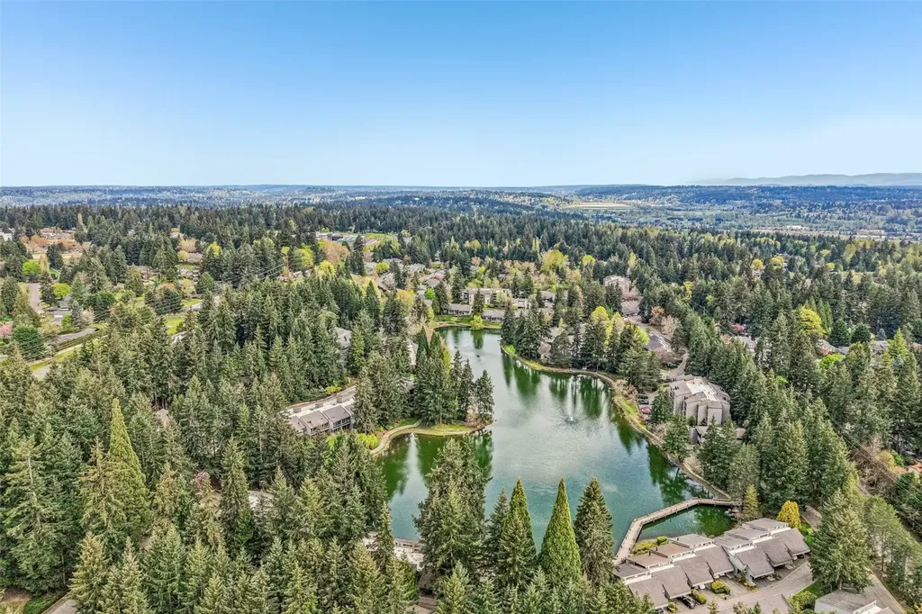 6817 137th Place NE Redmond WA 98052
