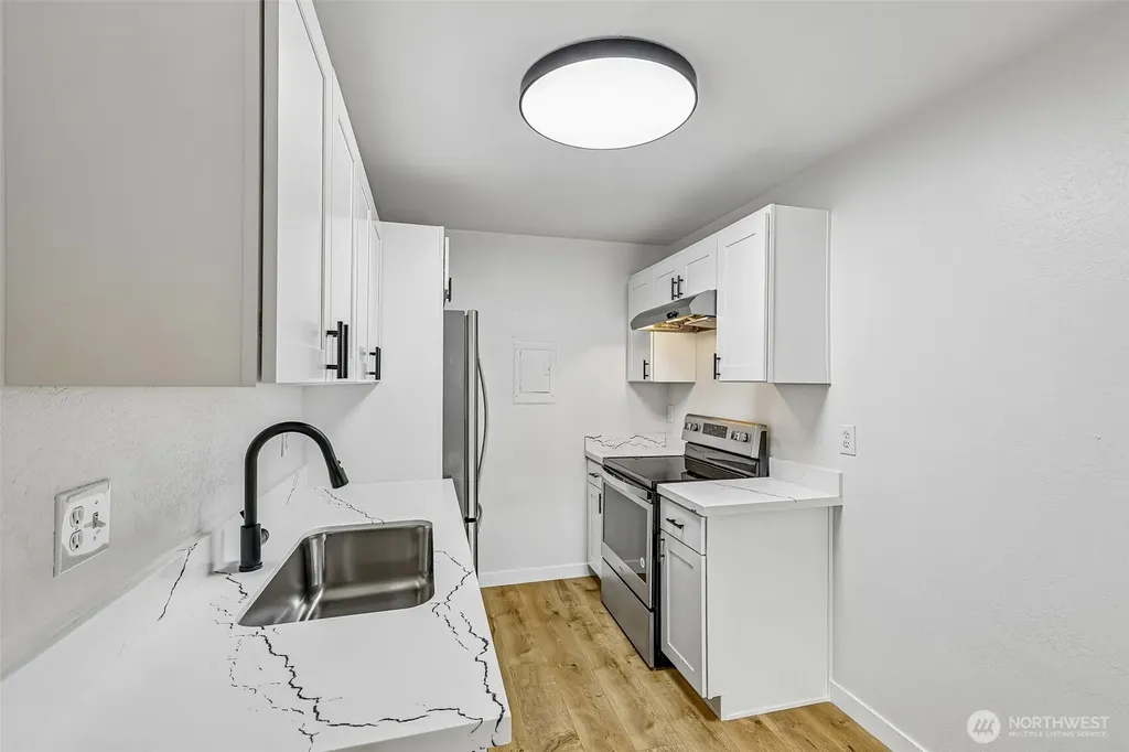 6817 137th Place NE Redmond WA 98052