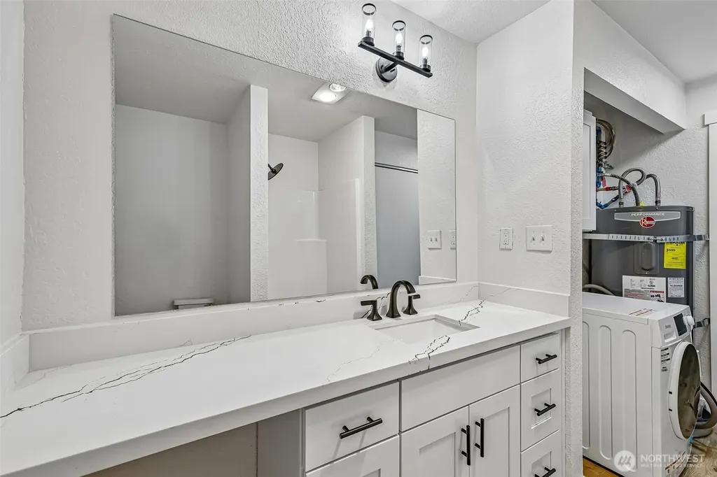 6817 137th Place NE Redmond WA 98052