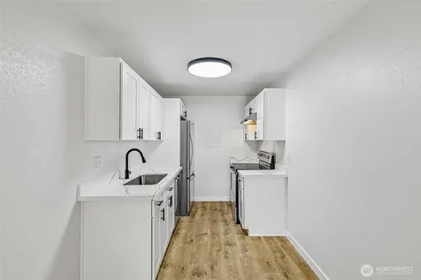 6817 137th Place NE Redmond WA 98052