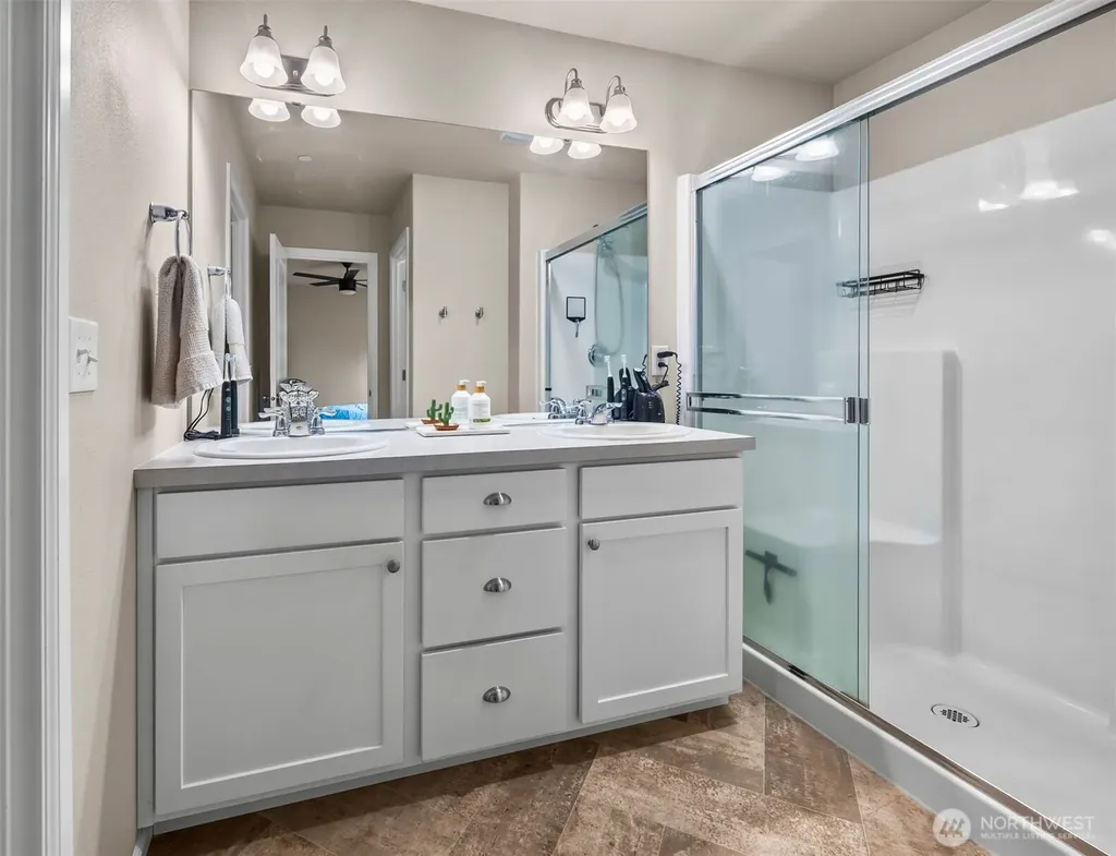 3512 Hoffman Hill Boulevard Dupont WA 98327