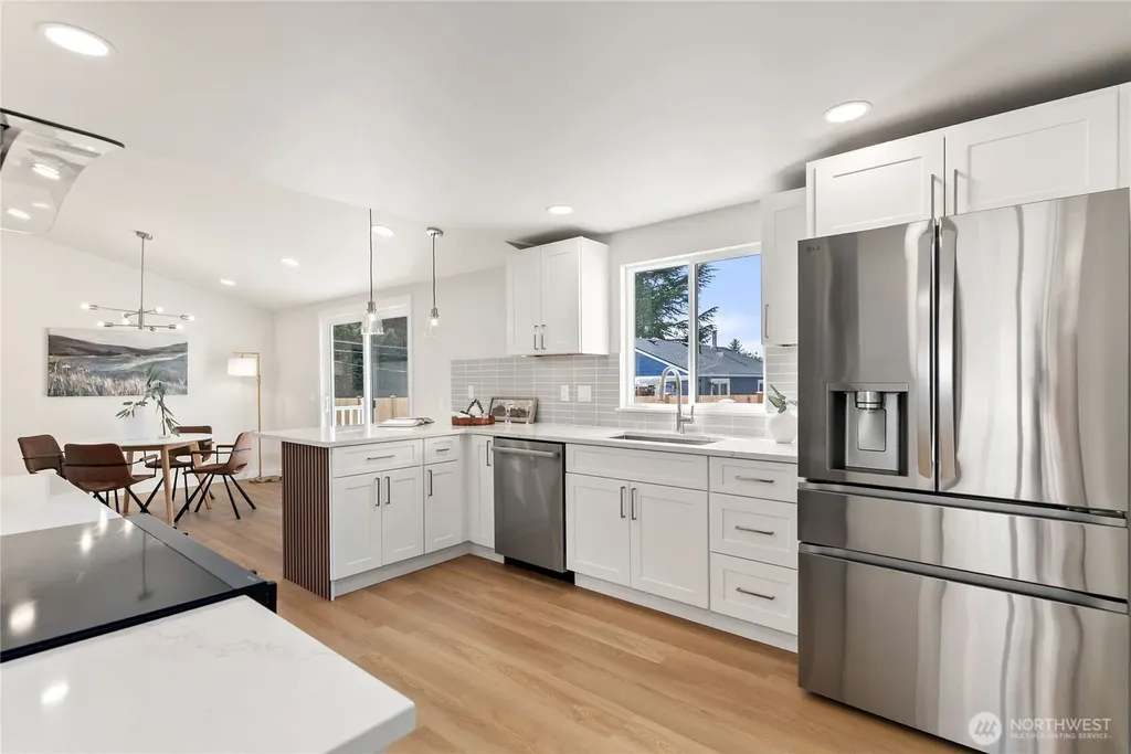 651 S 143rd Place Burien WA 98168