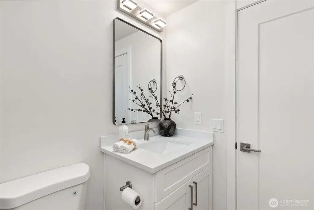 651 S 143rd Place Burien WA 98168