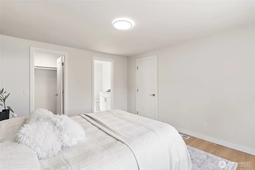 651 S 143rd Place Burien WA 98168