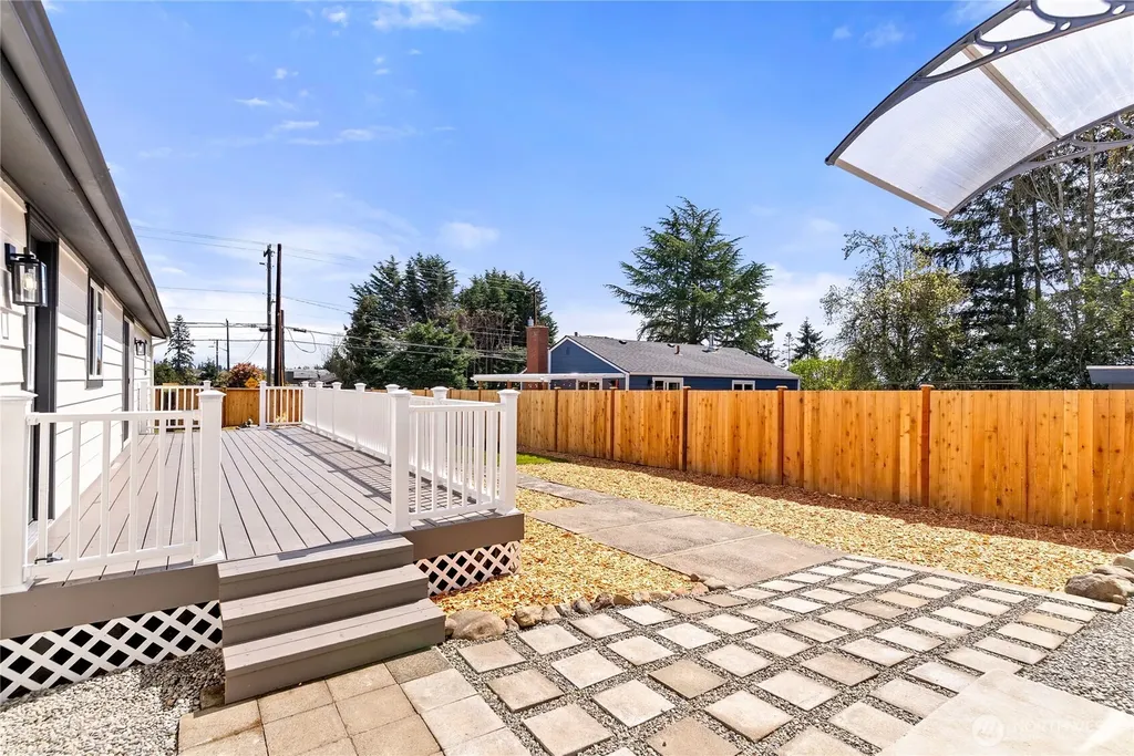 651 S 143rd Place Burien WA 98168