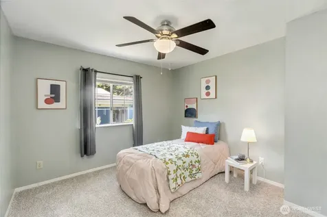 2019 SE Richmond Lane Port Orchard WA 98367