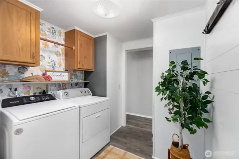 2019 SE Richmond Lane Port Orchard WA 98367