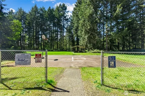 2019 SE Richmond Lane Port Orchard WA 98367