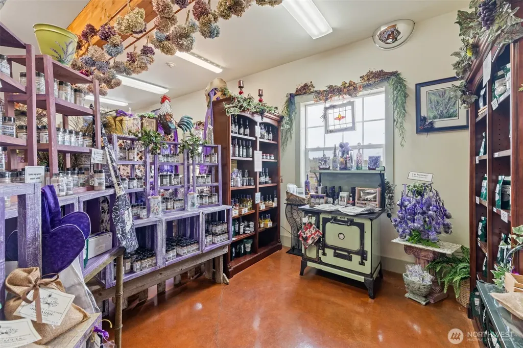 274154 Highway 101 Sequim WA 98382