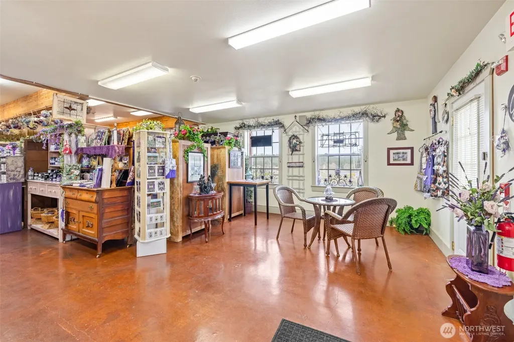 274154 Highway 101 Sequim WA 98382