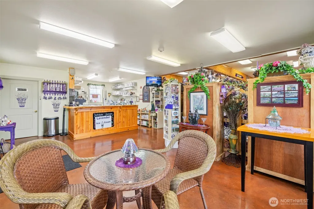 274154 Highway 101 Sequim WA 98382