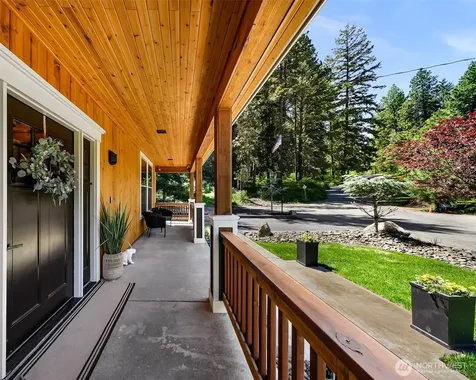 306 W Montana Avenue Roslyn WA 98941