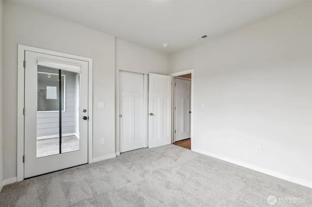 18351 134th Avenue E Puyallup WA 98374