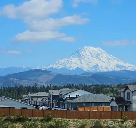 18351 134th Avenue E Puyallup WA 98374