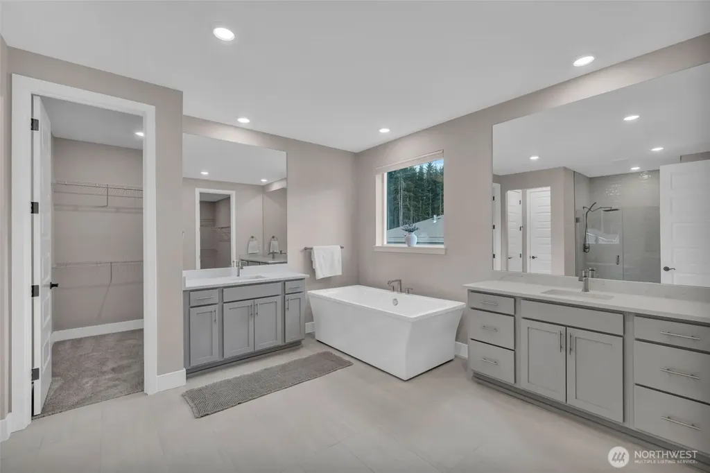 13824 127th Street NE Lake Stevens WA 98258