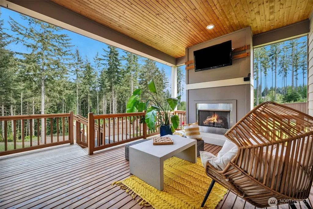 13824 127th Street NE Lake Stevens WA 98258