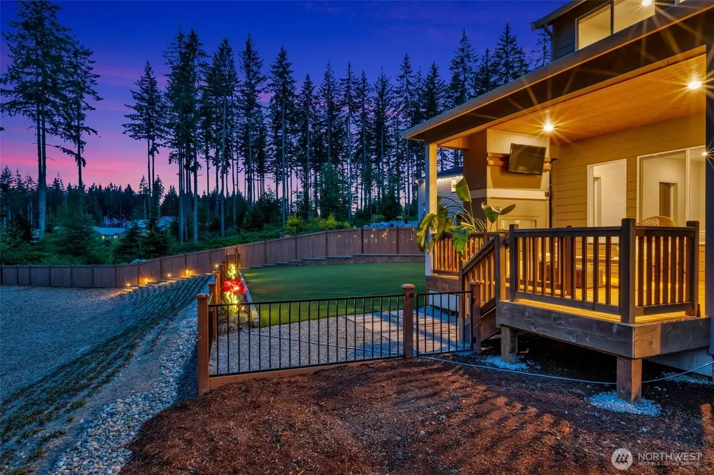 13824 127th Street NE Lake Stevens WA 98258