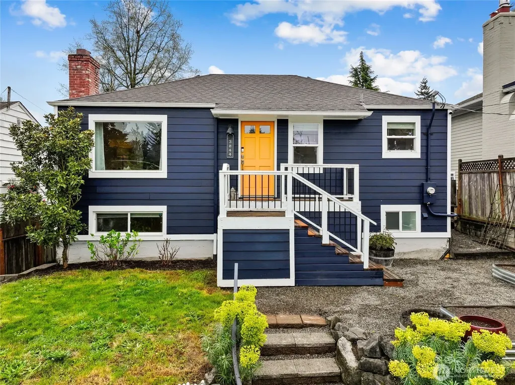 3844 30th Avenue W Seattle WA 98199