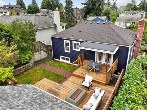 3844 30th Avenue W Seattle WA 98199