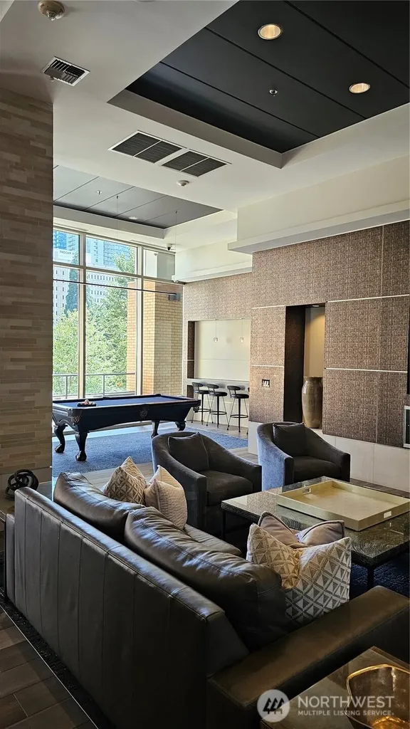 10610 NE 9th Place Bellevue WA 98004