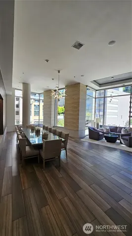 10610 NE 9th Place Bellevue WA 98004