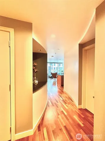 10610 NE 9th Place Bellevue WA 98004