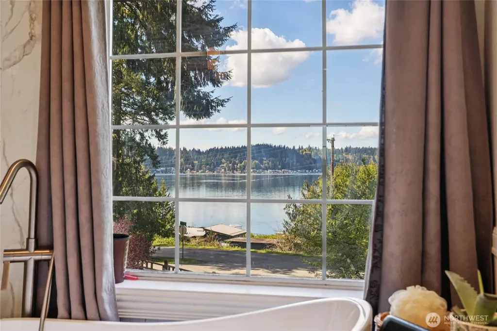 19301 SE 16th Street Sammamish WA 98075