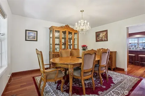19301 SE 16th Street Sammamish WA 98075