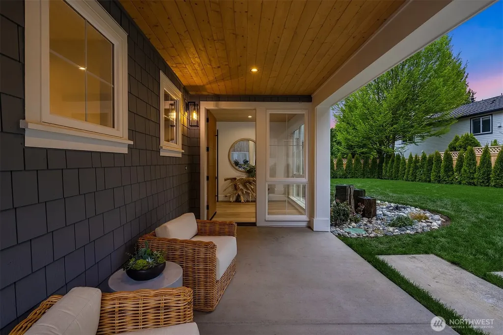 5533 106th Avenue NE Kirkland WA 98033