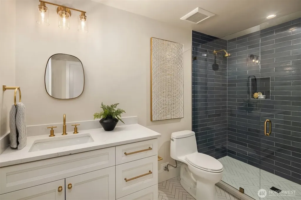 5533 106th Avenue NE Kirkland WA 98033