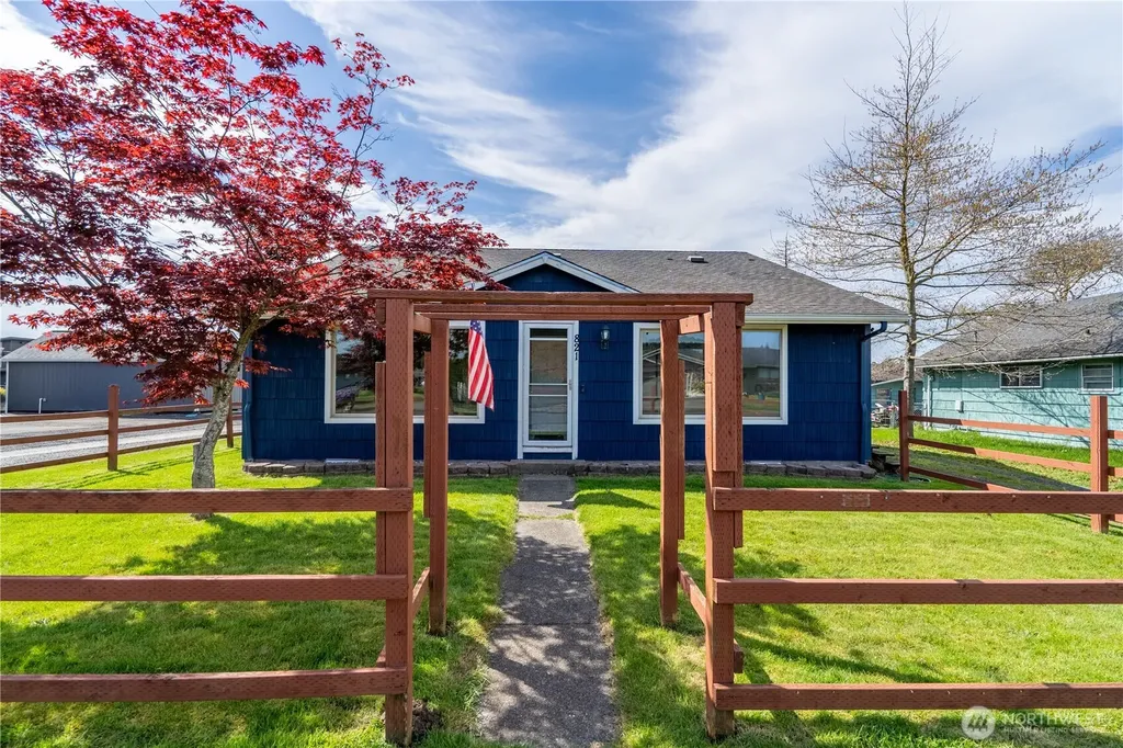 821 Marsh Avenue Centralia WA 98531