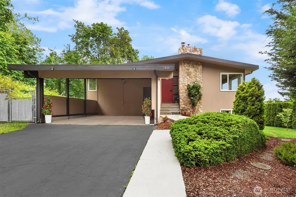1401 SW 137th Street Burien WA 98166