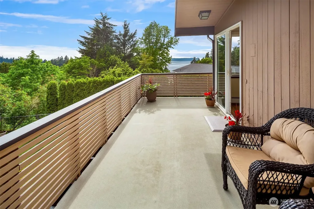 1401 SW 137th Street Burien WA 98166