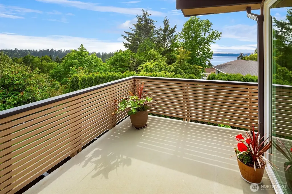 1401 SW 137th Street Burien WA 98166