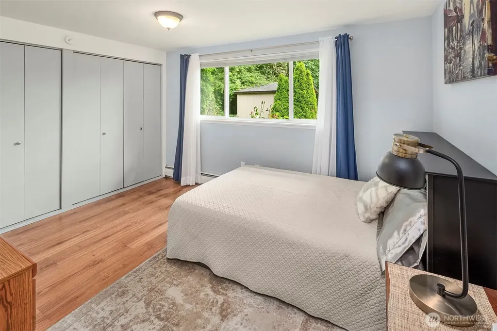 1401 SW 137th Street Burien WA 98166