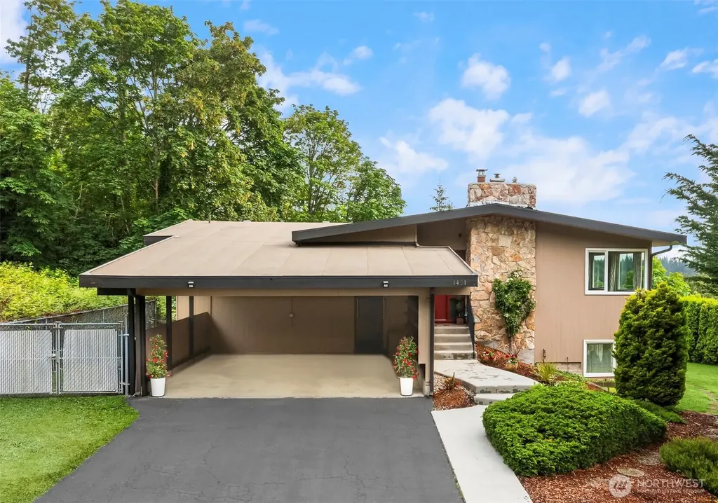1401 SW 137th Street Burien WA 98166