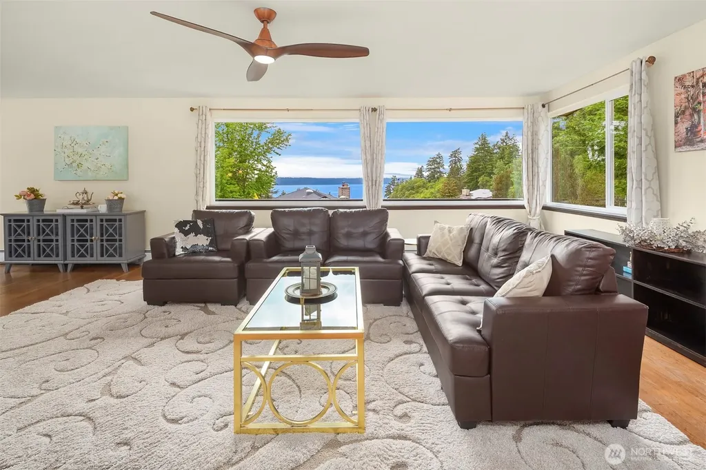 1401 SW 137th Street Burien WA 98166