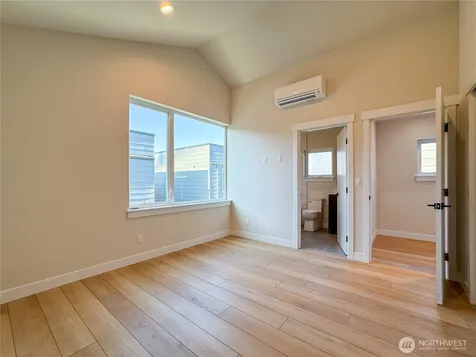 6909 42nd Avenue S Seattle WA 98118