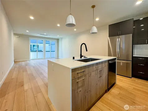 6909 42nd Avenue S Seattle WA 98118